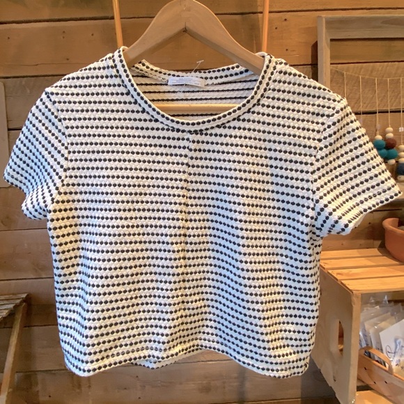 Zara | Textured Cropped Black and White Tee - Picture 2 of 7